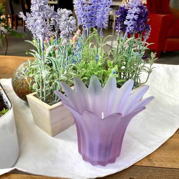 𝅺FROSTED Amethyst Purple 12 Petal Tulip Candle Holder by Partylite EUC - Picture 2 of 4